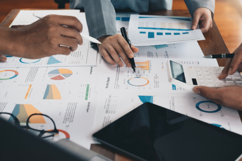Turn Your Portfolio into a Logo: The Freelancer’s Guide to Digital Reach